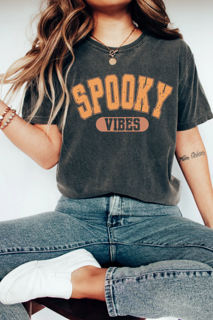 Spooky Vibes | T-shirt