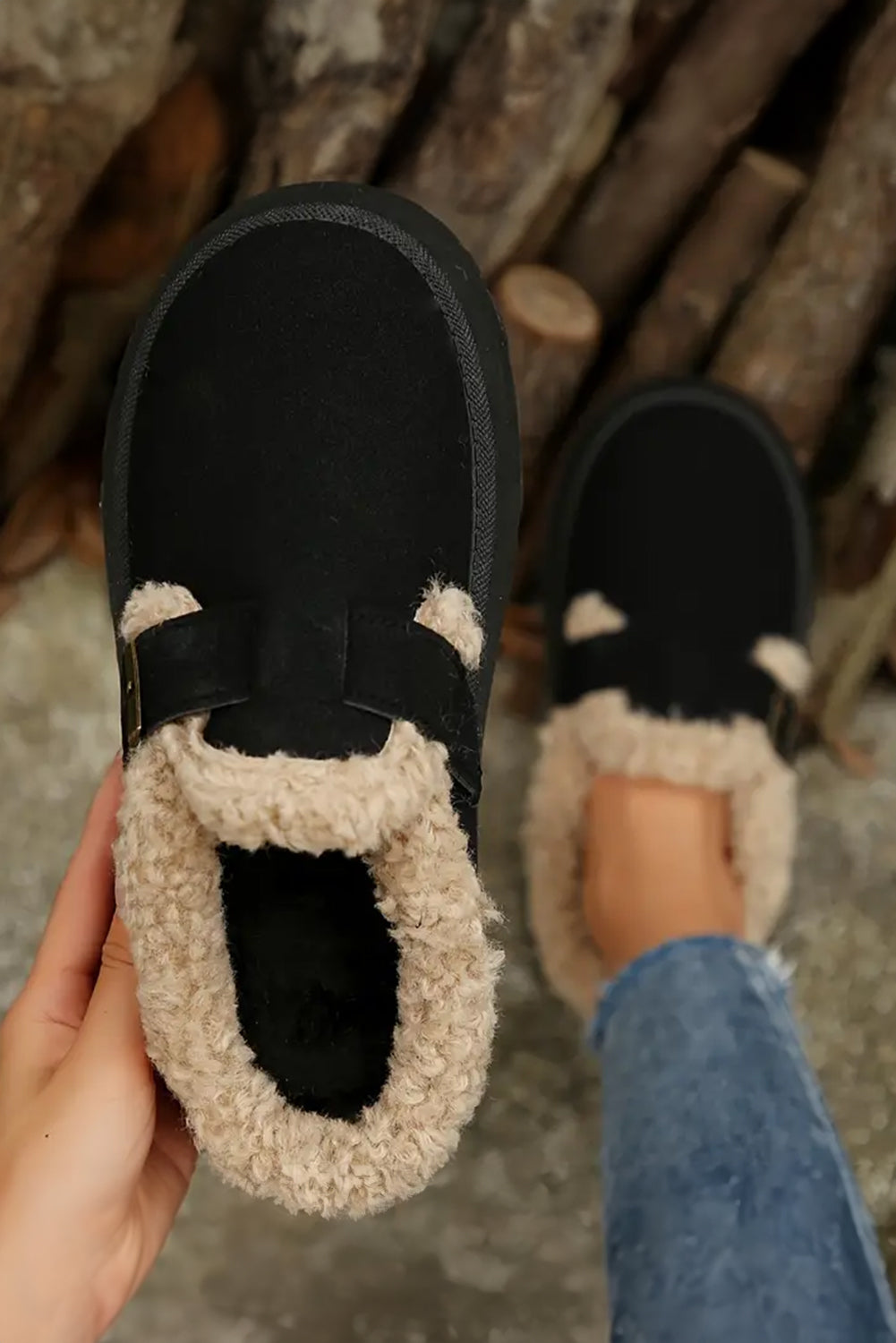 Brown Plush Patched Buckle Decor Thick Sole Thermal Slippers