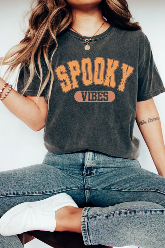 Spooky Vibes | T-shirt